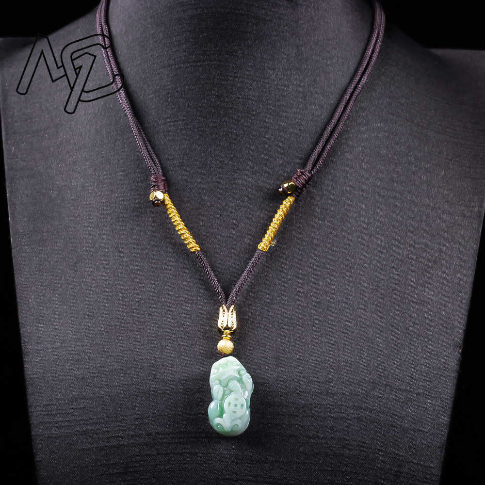 천연 버마 에메랄드 완두콩 녹색 옥 피슈 머니 펜던트  - Necklaces 리뷰 및 가격